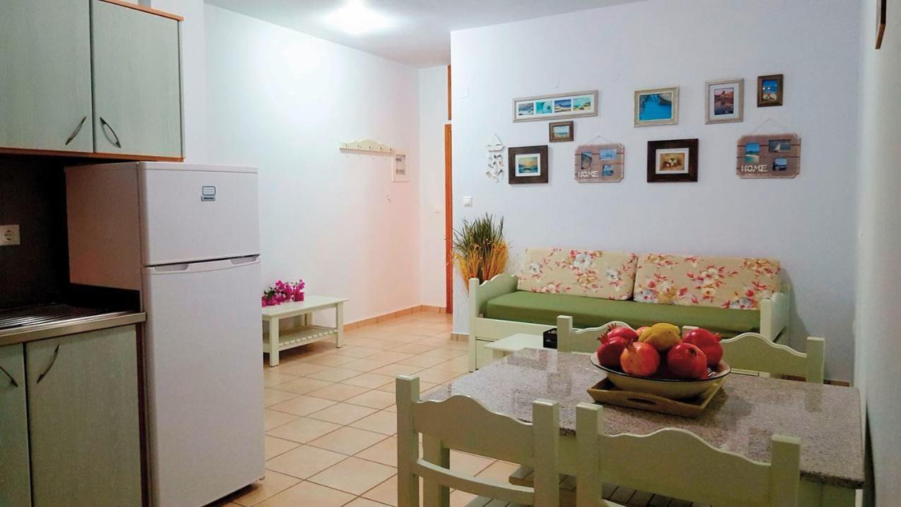 Bonos Apartments Stoupa Exterior photo