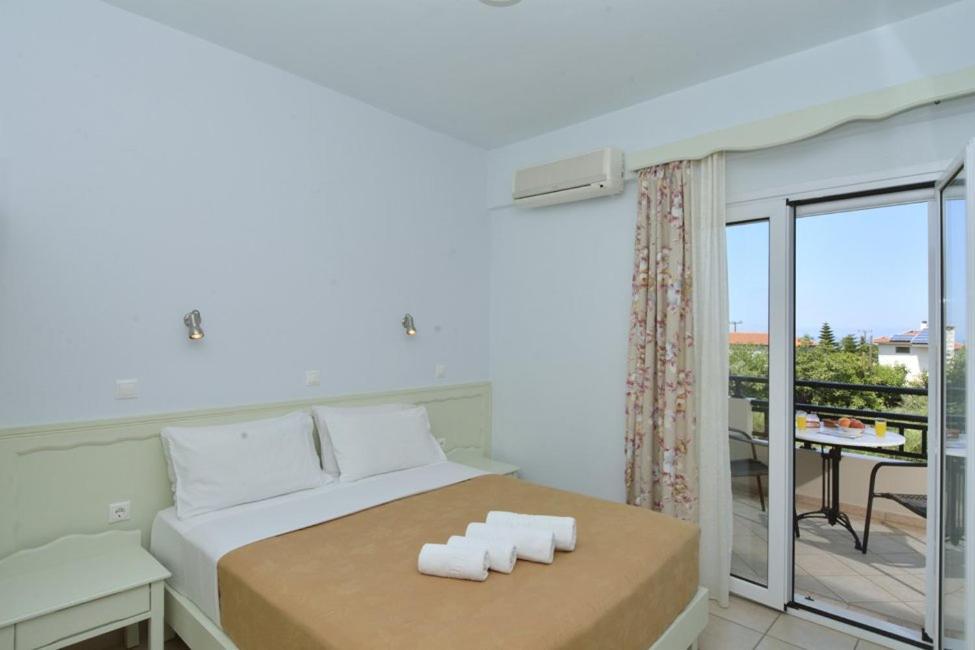 Bonos Apartments Stoupa Exterior photo
